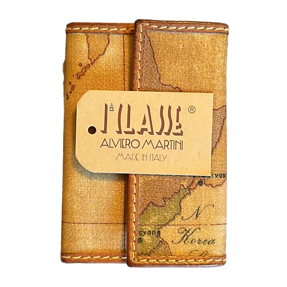 Alviero Martini Geo Classic Key Holder - Picture 8 of 8